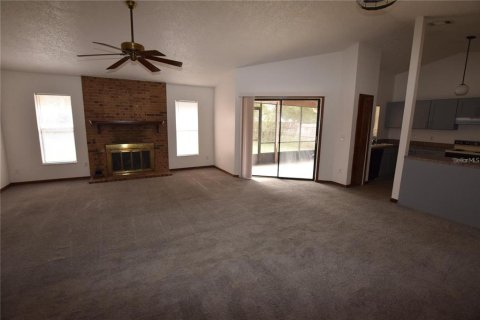 Villa ou maison à vendre à Deltona, Floride: 3 chambres, 116.59 m2 № 2198296 - photo 3