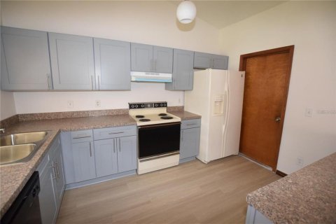 Villa ou maison à vendre à Deltona, Floride: 3 chambres, 116.59 m2 № 2198296 - photo 8