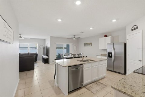 Villa ou maison à vendre à Saint Cloud, Floride: 4 chambres, 169.83 m2 № 2287467 - photo 5