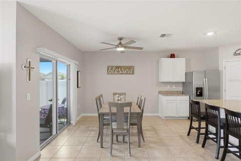 Villa ou maison à vendre à Saint Cloud, Floride: 4 chambres, 169.83 m2 № 2287467 - photo 10