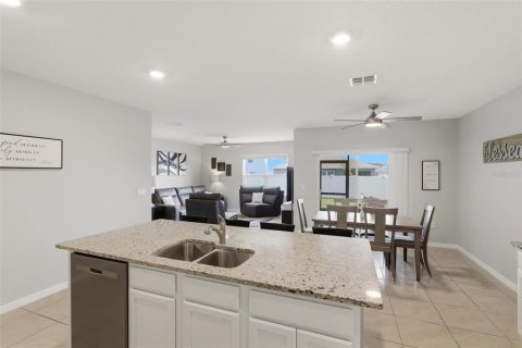 Villa ou maison à vendre à Saint Cloud, Floride: 4 chambres, 169.83 m2 № 2287467 - photo 8