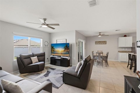 Villa ou maison à vendre à Saint Cloud, Floride: 4 chambres, 169.83 m2 № 2287467 - photo 13