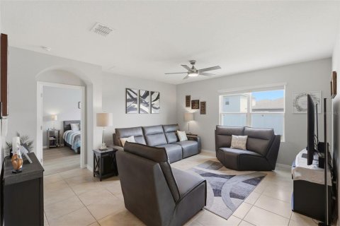 Villa ou maison à vendre à Saint Cloud, Floride: 4 chambres, 169.83 m2 № 2287467 - photo 12