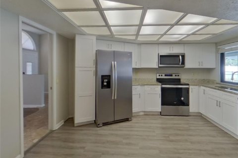 Villa ou maison à louer à Plant City, Floride: 3 chambres, 222.97 m2 № 2117699 - photo 5