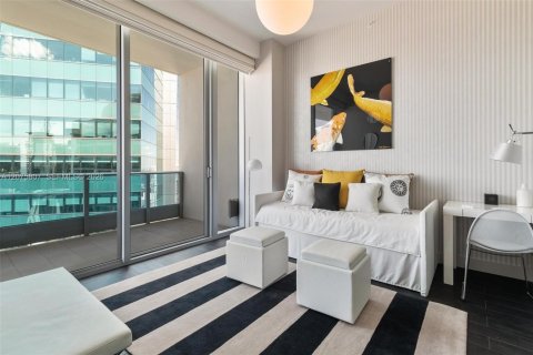 Condominio en alquiler en Miami, Florida, 2 dormitorios, 114.92 m2 № 2339902 - foto 16