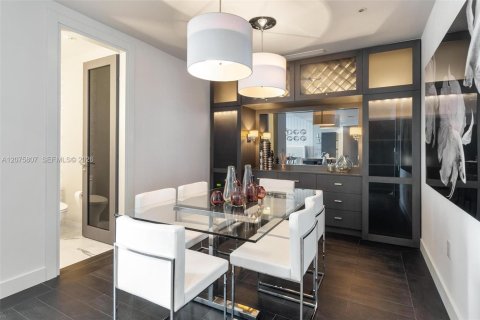 Condominio en alquiler en Miami, Florida, 2 dormitorios, 114.92 m2 № 2339902 - foto 22