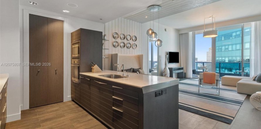 Condominio en Miami, Florida, 2 dormitorios  № 2339902
