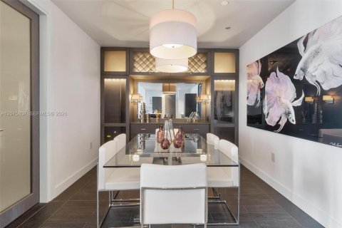 Condominio en alquiler en Miami, Florida, 2 dormitorios, 114.92 m2 № 2339902 - foto 23