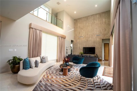 Casa en venta en Doral, Florida, 6 dormitorios, 452.81 m2 № 2019050 - foto 9