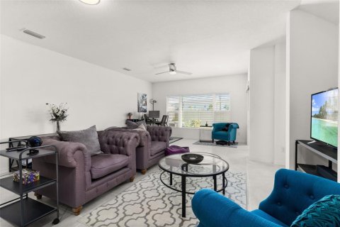 Touwnhouse à vendre à Kissimmee, Floride: 4 chambres, 174.28 m2 № 1438936 - photo 14