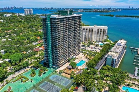 Condominio en venta en Miami, Florida, 2 dormitorios, 114.18 m2 № 1979246 - foto 1