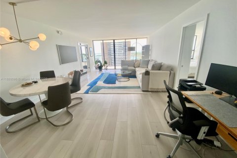 Condominio en venta en Miami, Florida, 2 dormitorios, 114.18 m2 № 1979246 - foto 8