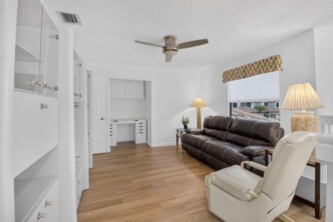 Touwnhouse à vendre à Boynton Beach, Floride: 3 chambres, 152.36 m2 № 2182053 - photo 11