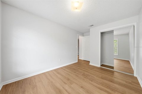 Townhouse in Winter Park, Florida 3 bedrooms, 106.93 sq.m. № 2100118 - photo 18