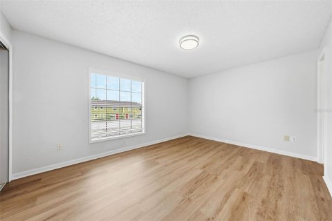 Townhouse in Winter Park, Florida 3 bedrooms, 106.93 sq.m. № 2100118 - photo 14