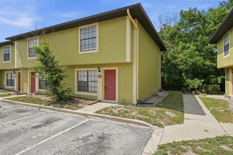 Townhouse in Winter Park, Florida 3 bedrooms, 106.93 sq.m. № 2100118 - photo 2