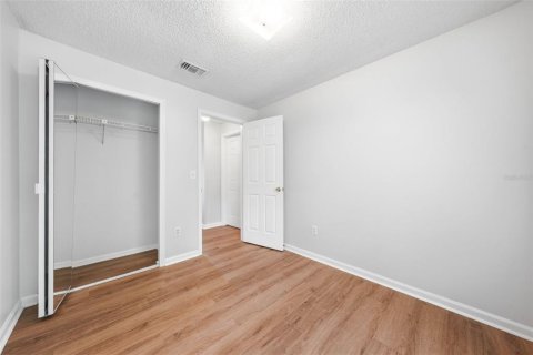 Townhouse in Winter Park, Florida 3 bedrooms, 106.93 sq.m. № 2100118 - photo 20