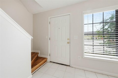 Townhouse in Winter Park, Florida 3 bedrooms, 106.93 sq.m. № 2100118 - photo 3