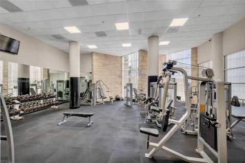 Condo in Miami Beach, Florida, 2 bedrooms  № 1804549 - photo 19