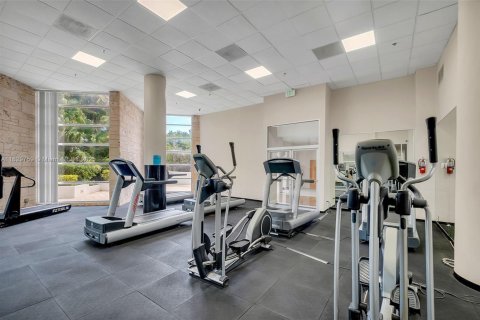 Condo in Miami Beach, Florida, 2 bedrooms  № 1804549 - photo 21