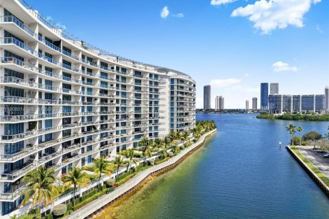 Condo in Aventura, Florida, 3 bedrooms  № 1745660 - photo 23
