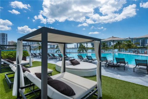 Condo in Aventura, Florida, 3 bedrooms  № 1745660 - photo 11