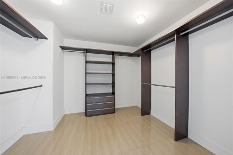 Condo in Aventura, Florida, 3 bedrooms  № 1745660 - photo 19