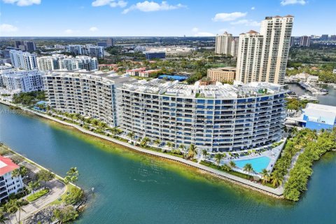 Condo in Aventura, Florida, 3 bedrooms  № 1745660 - photo 22