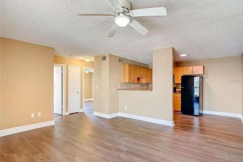 Copropriété à vendre à Land O' Lakes, Floride: 2 chambres, 74.32 m2 № 2092536 - photo 5