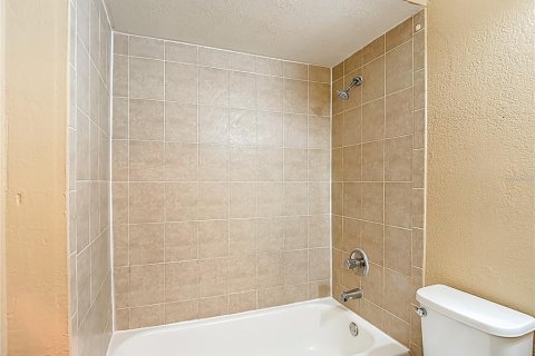 Copropriété à vendre à Land O' Lakes, Floride: 2 chambres, 74.32 m2 № 2092536 - photo 15