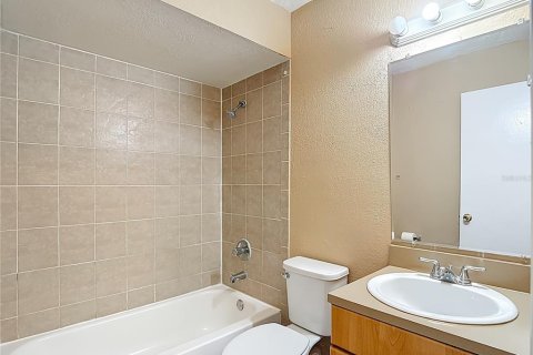 Copropriété à vendre à Land O' Lakes, Floride: 2 chambres, 74.32 m2 № 2092536 - photo 14