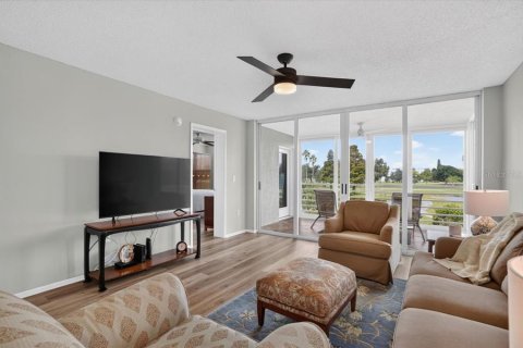 Copropriété à vendre à Bradenton, Floride: 2 chambres, 129.69 m2 № 2406977 - photo 6
