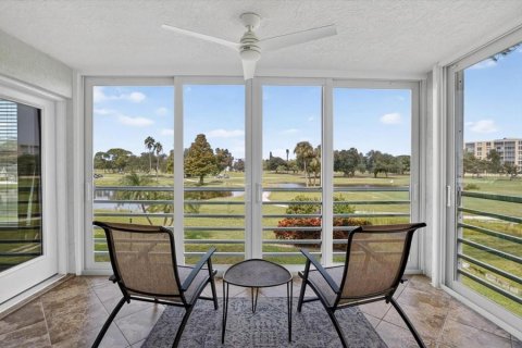 Copropriété à vendre à Bradenton, Floride: 2 chambres, 129.69 m2 № 2406977 - photo 3