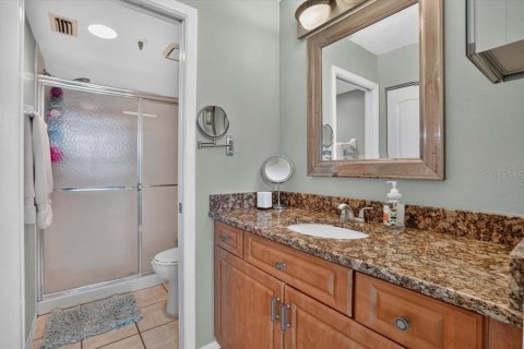 Copropriété à vendre à Bradenton, Floride: 2 chambres, 129.69 m2 № 2406977 - photo 16