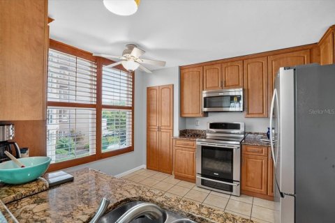 Copropriété à vendre à Bradenton, Floride: 2 chambres, 129.69 m2 № 2406977 - photo 8