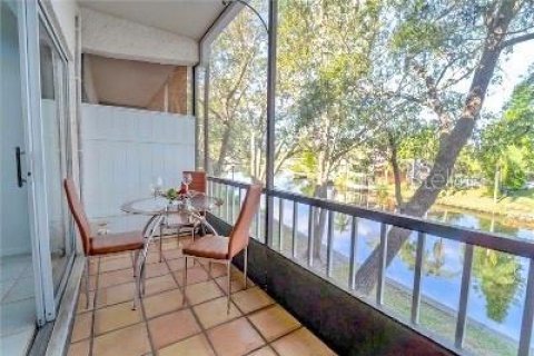 Touwnhouse à vendre à Tampa, Floride: 3 chambres, 141.21 m2 № 1906032 - photo 9