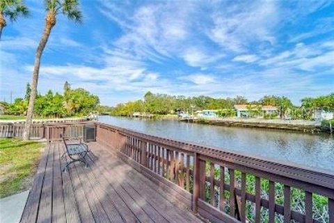 Touwnhouse à vendre à Tampa, Floride: 3 chambres, 141.21 m2 № 1906032 - photo 3