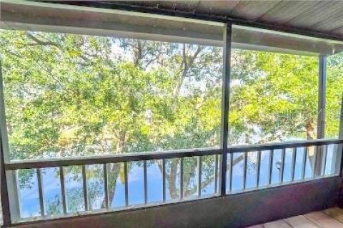Touwnhouse à vendre à Tampa, Floride: 3 chambres, 141.21 m2 № 1906032 - photo 10