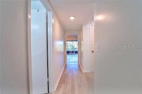 Touwnhouse à vendre à Tampa, Floride: 3 chambres, 141.21 m2 № 1906032 - photo 16