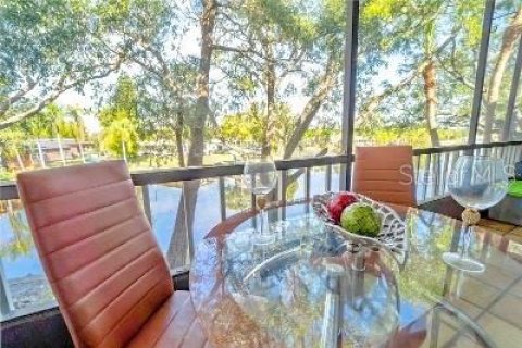 Touwnhouse à vendre à Tampa, Floride: 3 chambres, 141.21 m2 № 1906032 - photo 8