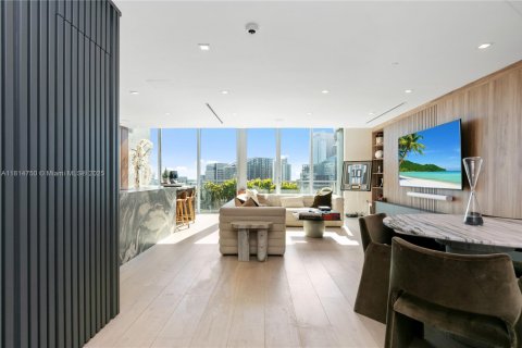 Condominio en venta en Miami, Florida, 2 dormitorios, 167.32 m2 № 1766357 - foto 2