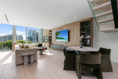 Condominio en venta en Miami, Florida, 2 dormitorios, 167.32 m2 № 1766357 - foto 1