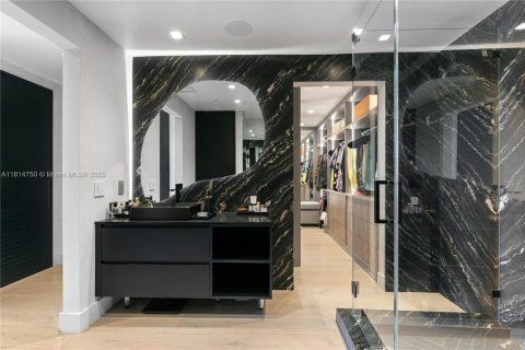 Condominio en venta en Miami, Florida, 2 dormitorios, 167.32 m2 № 1766357 - foto 26