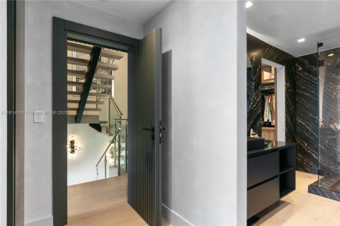 Condominio en venta en Miami, Florida, 2 dormitorios, 167.32 m2 № 1766357 - foto 27