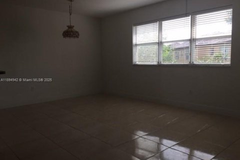 Condo in Homestead, Florida, 3 bedrooms  № 2052920 - photo 9