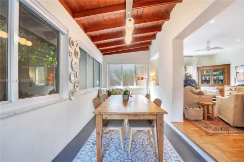 Casa en venta en Miami, Florida, 2 dormitorios, 98.38 m2 № 1993208 - foto 9