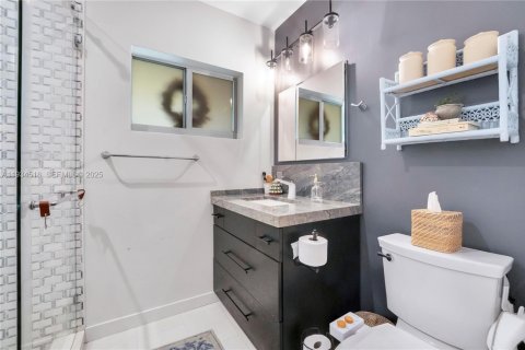 Casa en venta en Miami, Florida, 2 dormitorios, 98.38 m2 № 1993208 - foto 15