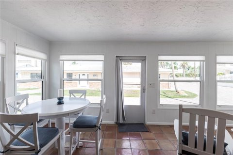 Villa ou maison à louer à Sarasota, Floride: 1 chambre, 68.28 m2 № 2125774 - photo 5