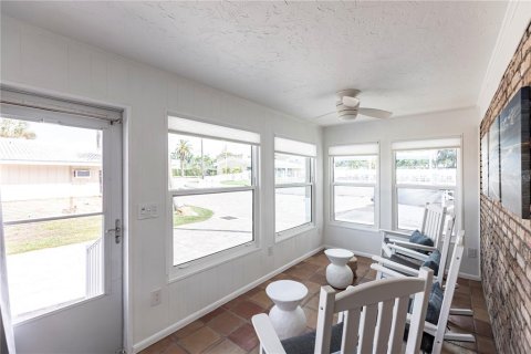 Villa ou maison à louer à Sarasota, Floride: 1 chambre, 68.28 m2 № 2125774 - photo 7