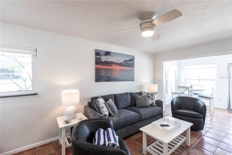 Villa ou maison à louer à Sarasota, Floride: 1 chambre, 68.28 m2 № 2125774 - photo 4